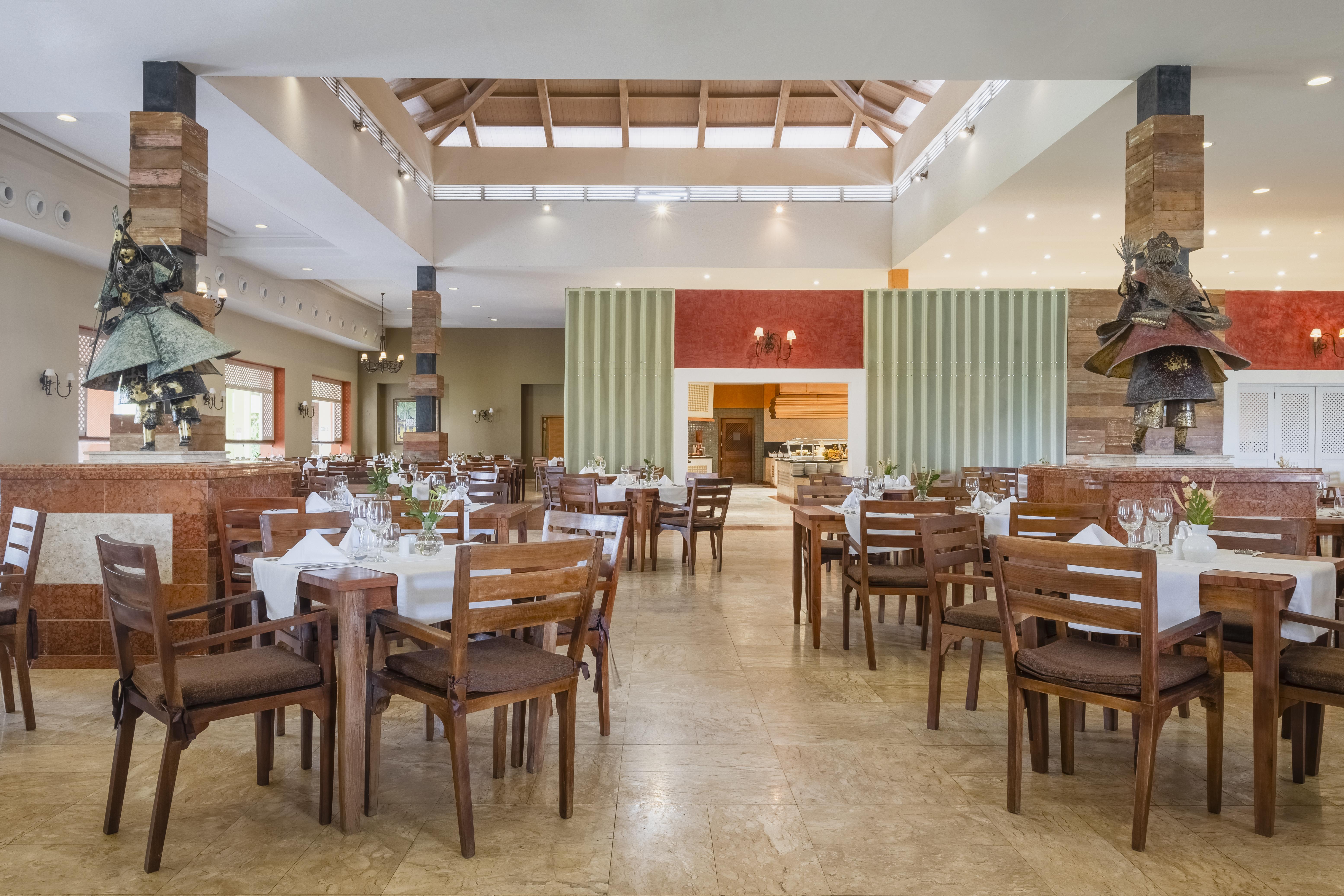 Iberostar Waves Bahia Hotel Praia do Forte Exterior foto Restaurant